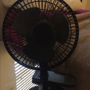 Clip on desk fan